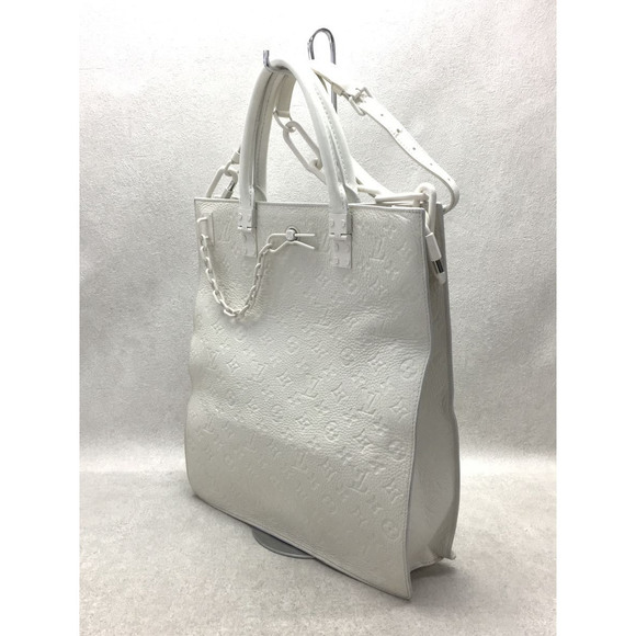 Louis Vuitton Cowhide Leather Handbag - Picture 2 of 7